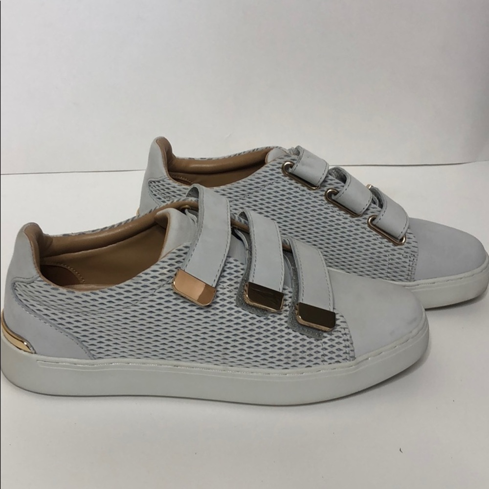 Aldo light grey/white w gold accents sneakers sz8